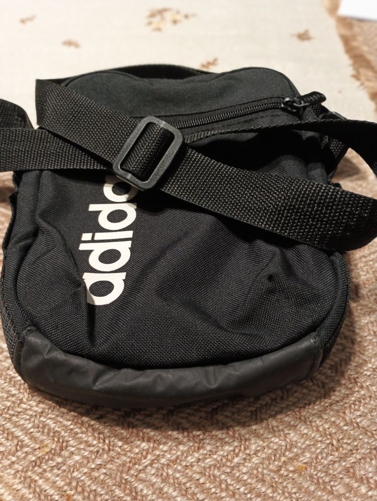 Mała torba adidas