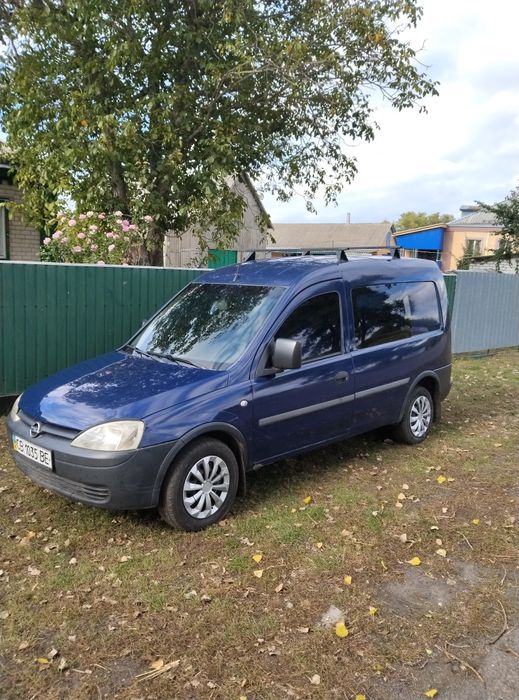 Продам Опель комбо 1,7 дизель з надійним ісузовським двигуном ,2003 рі
