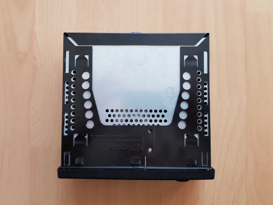 Автомагнитола Blaupunkt car 300 (Заблокирована)