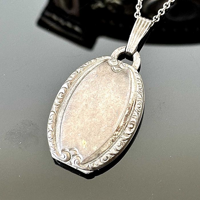 Oryginalna Secesja wiedeńska z 1900 roku wykonana z srebra próby 835