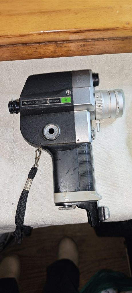 Câmera Fujica Single-8 P2 + 7 Bobines Super 8 – Lote Completo