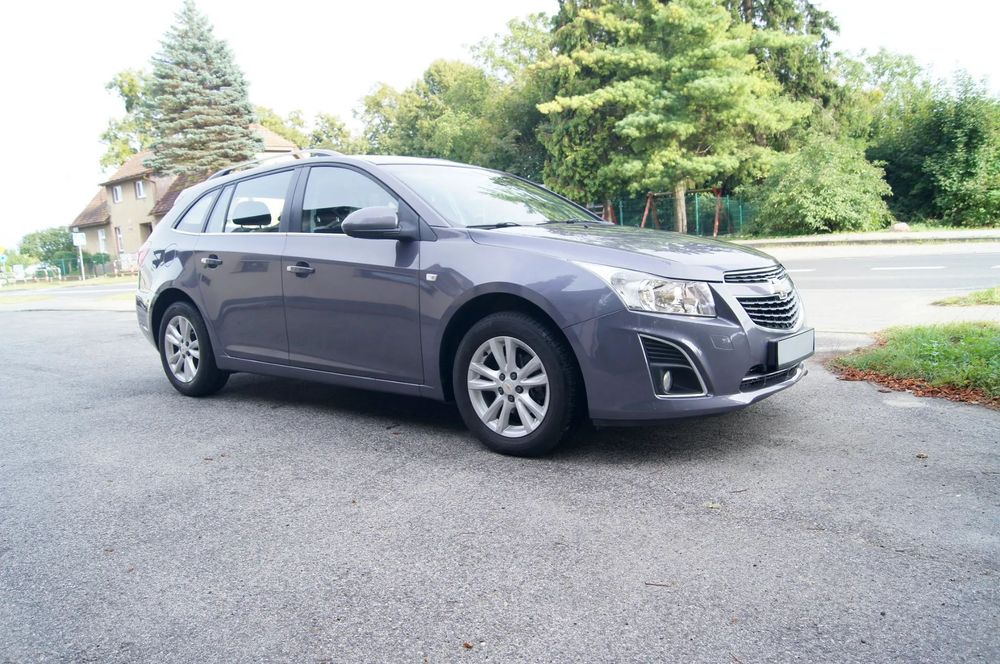 Chevrolet Cruze 1.8 BENZYNA - Lift -bogato wyposażony - kamera cofania
