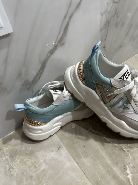 Tenis Emannueel vee tam 37 Novos