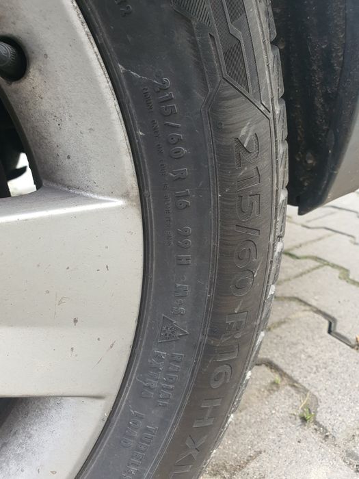 Felgi z oponami zimowymi 215/60 R16