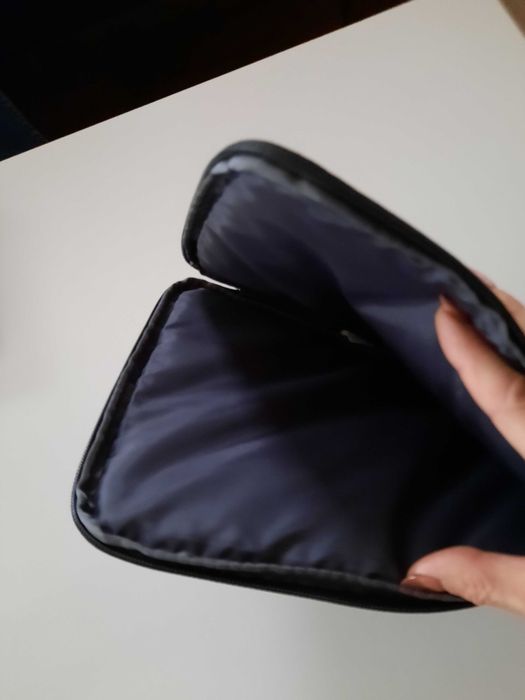 Etui do tabletu czarne