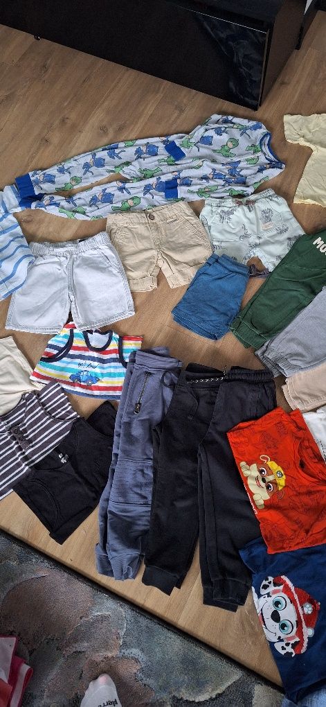 zestaw ubranek chłopiec 98/104 parę 110 Zara H&M reserved