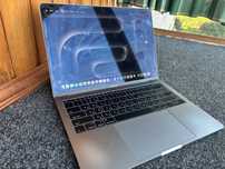 Macbook pro 13' 2017 8/128