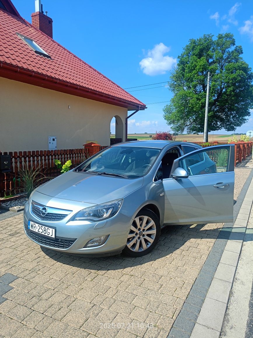 Sprzedam Opla Astra 1.7 diesel Z DOMU