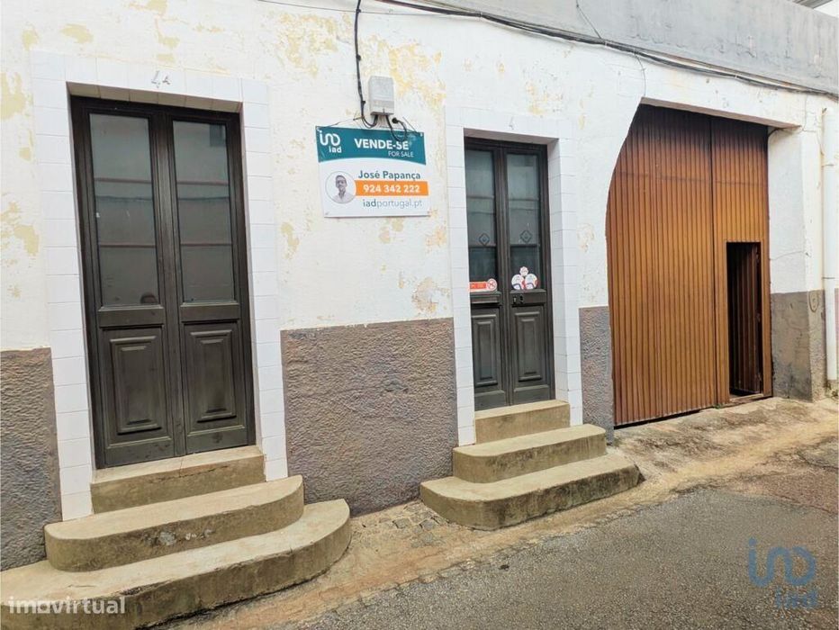 Loja / Estabelecimento Comercial em Cano de 90,00 m2