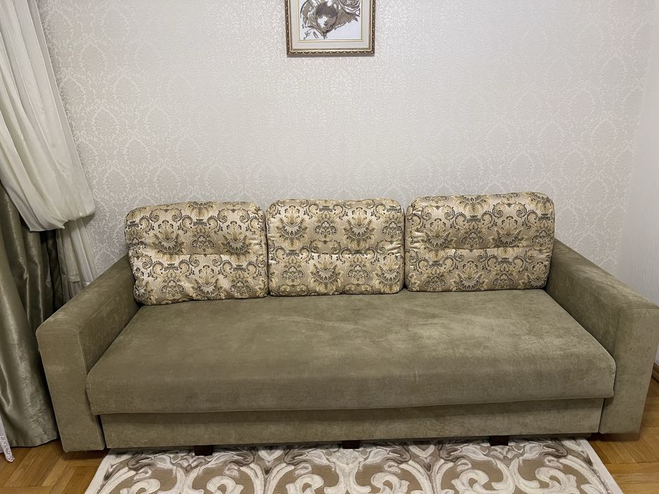 Продаю розкладний диван у гарному стані