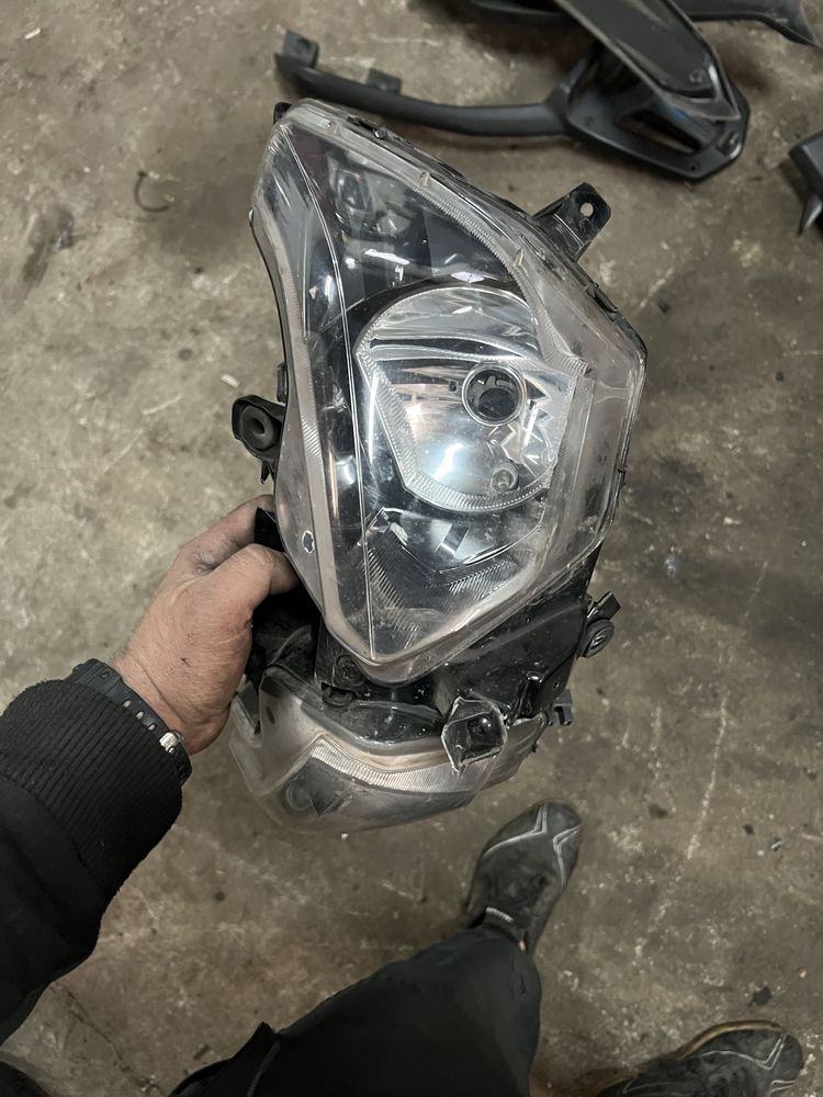 Yamaha xmax 125 lampa reflektor 14-17