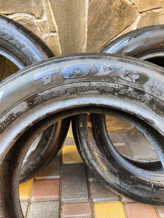 Шини Toyo proxes cf2 suv 205/60 r16
