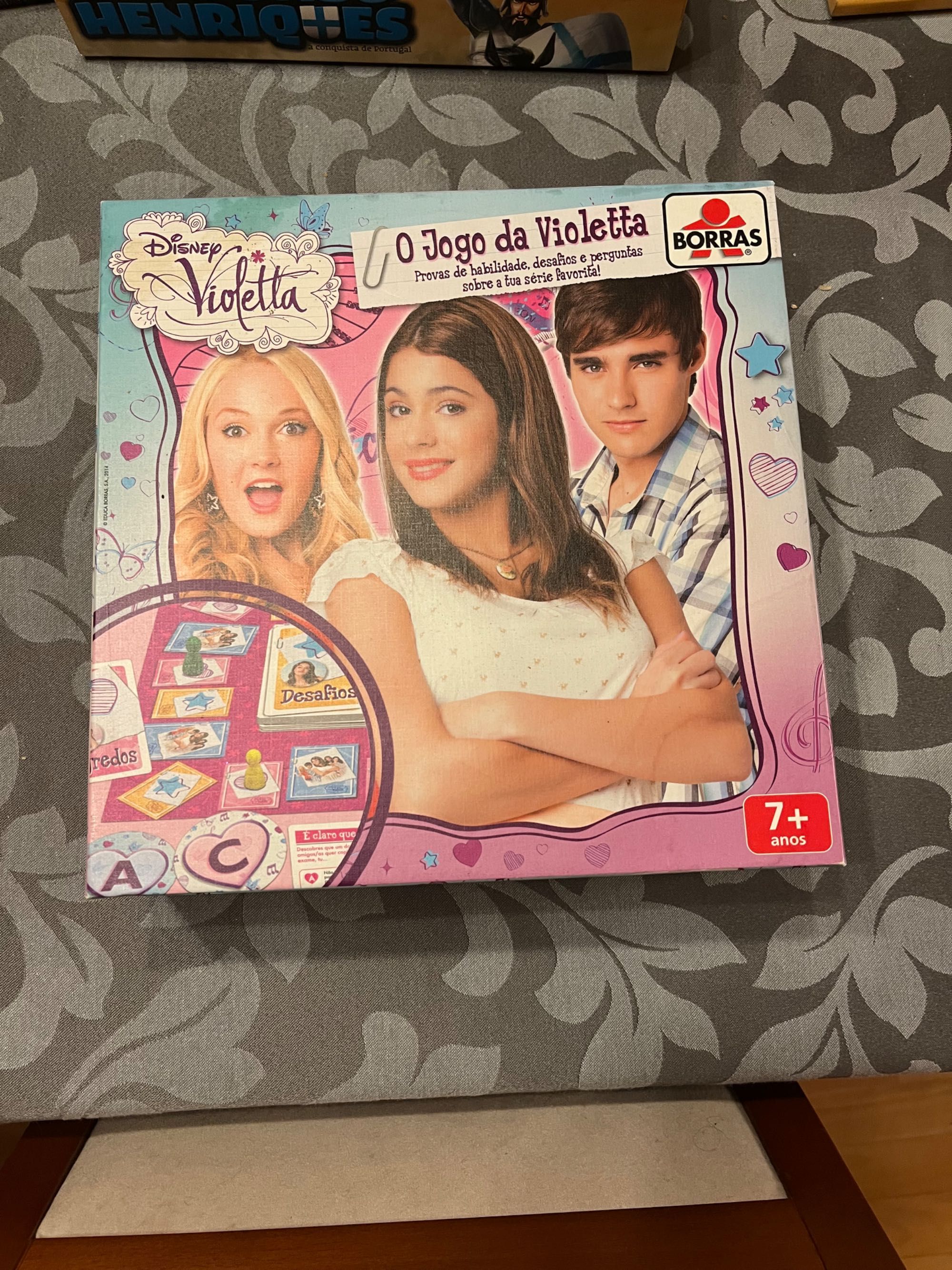 Jogo de Tabuleiro - O jogo da Violetta