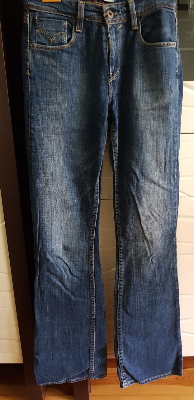 Jeansy Levis 629 BOOTCUT 26x32