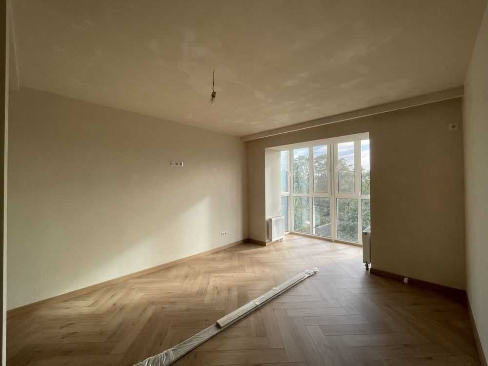 Продаж 3-х кімнатної квартири. Поблизу ЦУМ.№13205