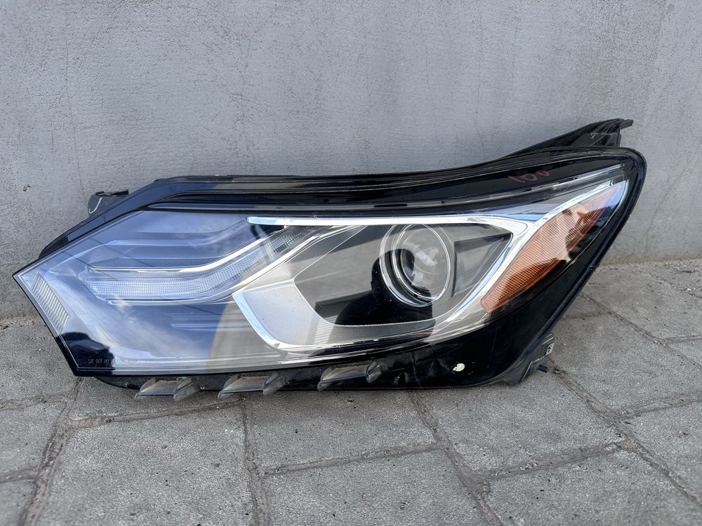 Chevrolet Equinox фара оригінал usa