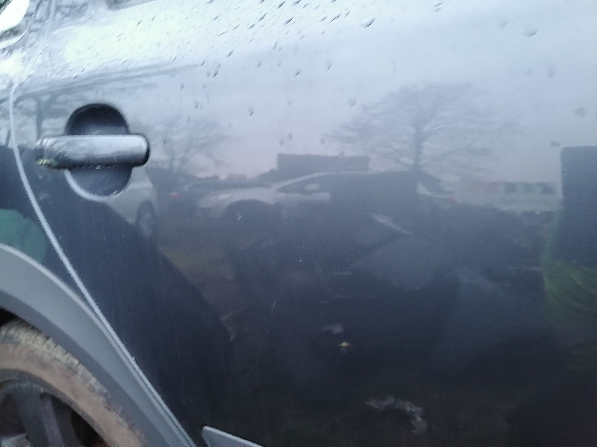 Drzwi prawy tył skoda octavia II scout lf8j ładne