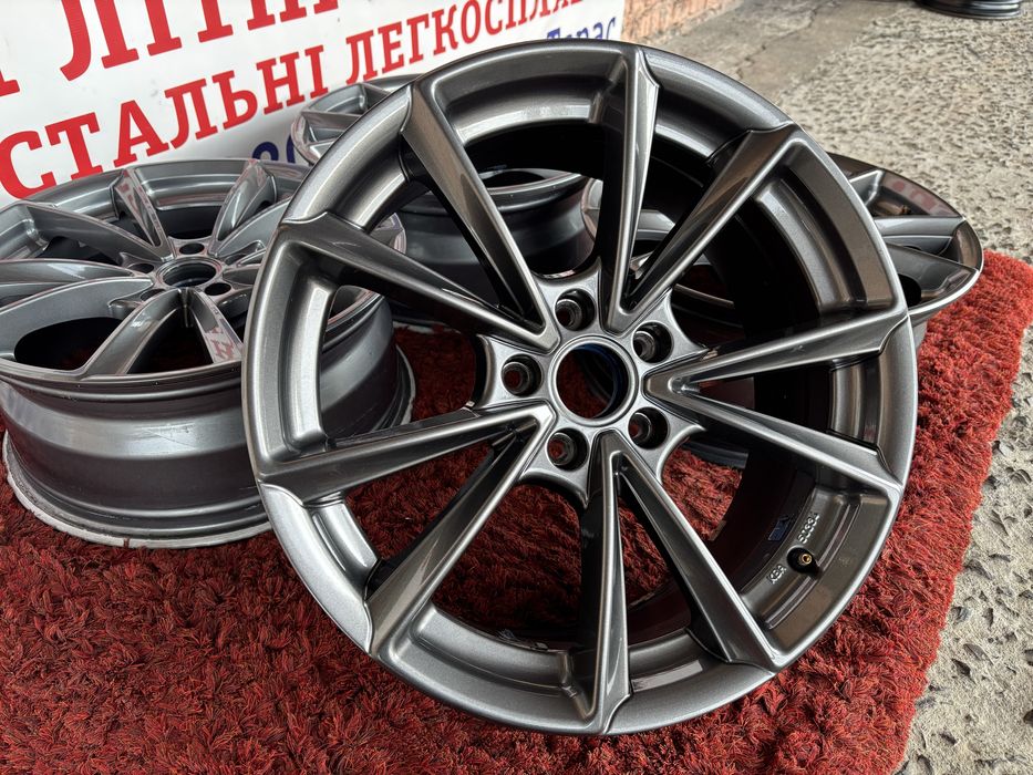Audi Q3 Q5 a4 a6 Volkswagen Tiguan Passat Golf Mercedes R18 5x112