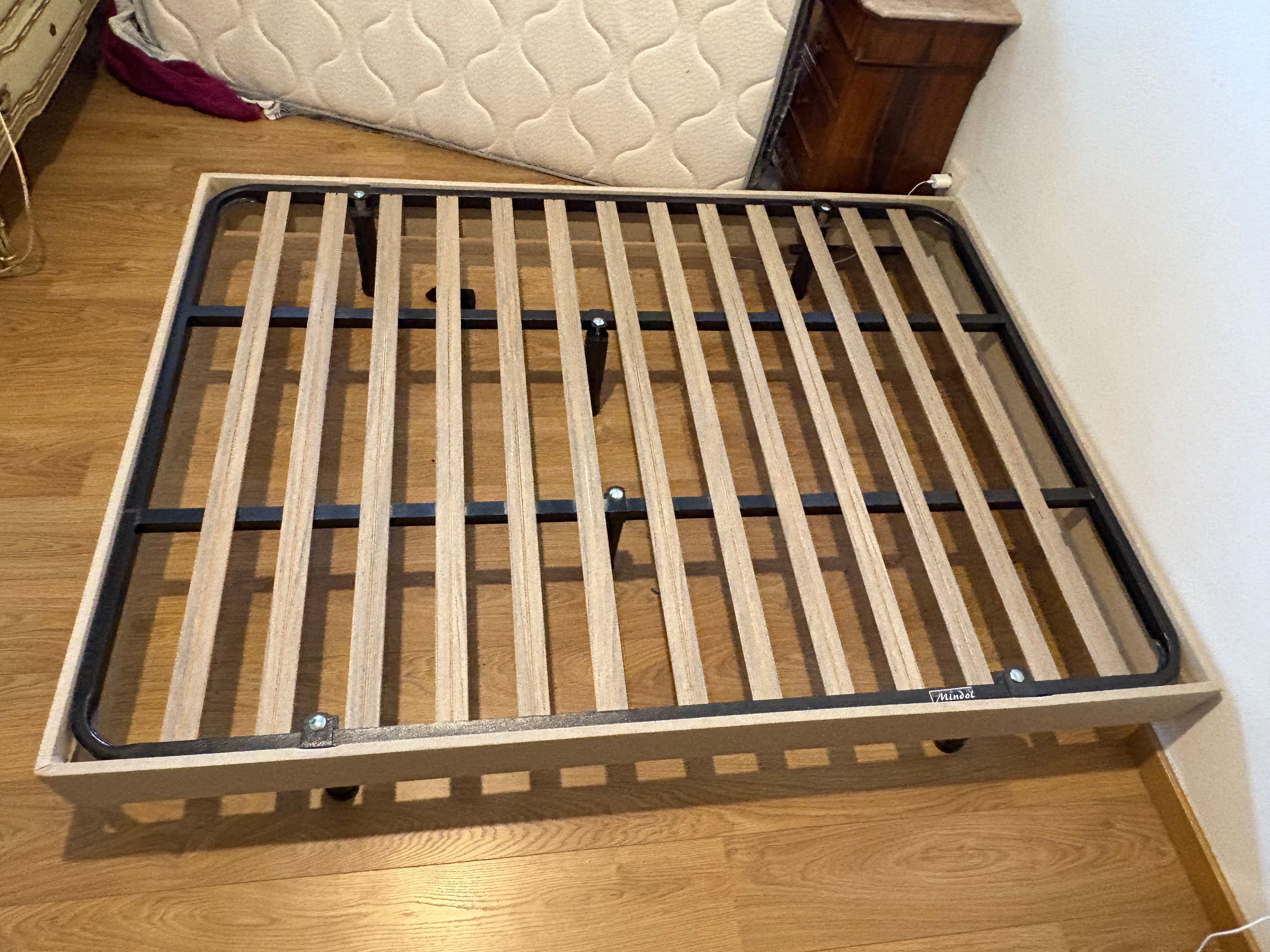Vendo sommier como novo (com colchão se quiser)