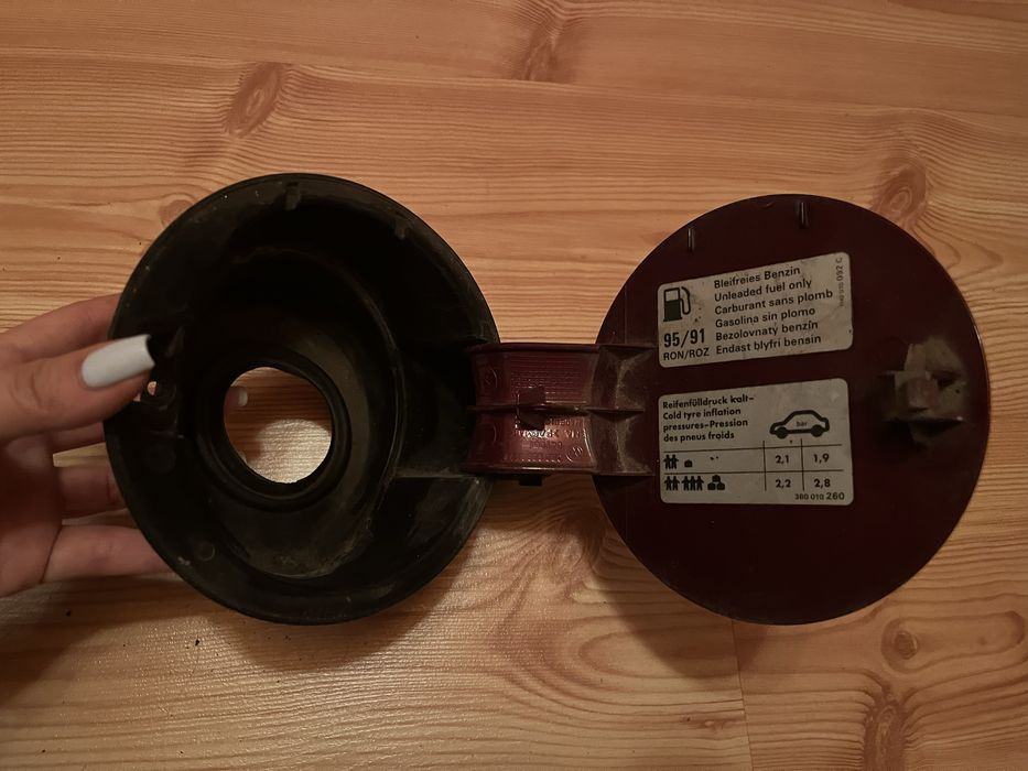 Люк лючок бензобака бака Vw Passat B5