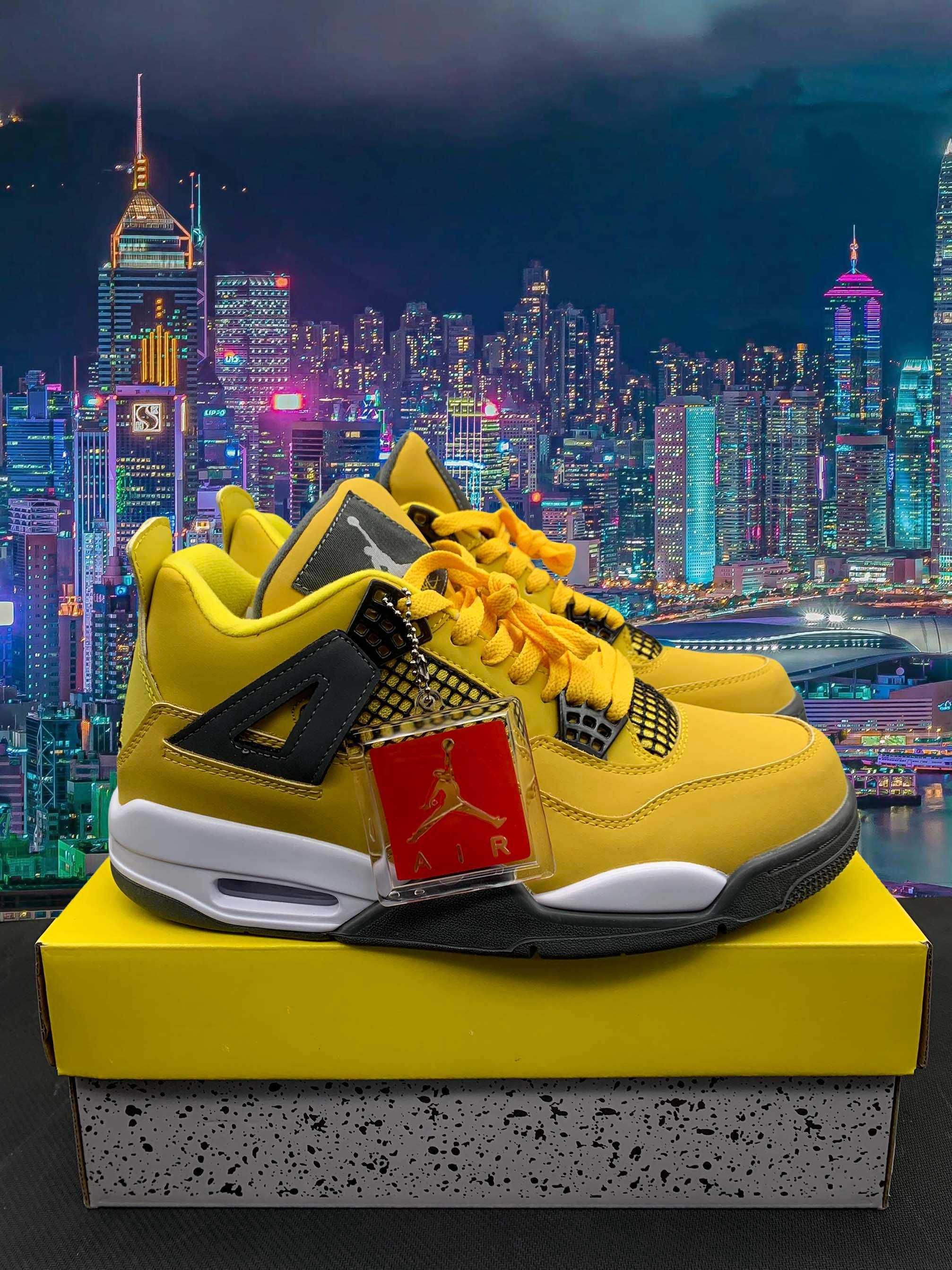 Jordan 4 Retro Lightning 42 EU / 8,5US / 26,5 CM