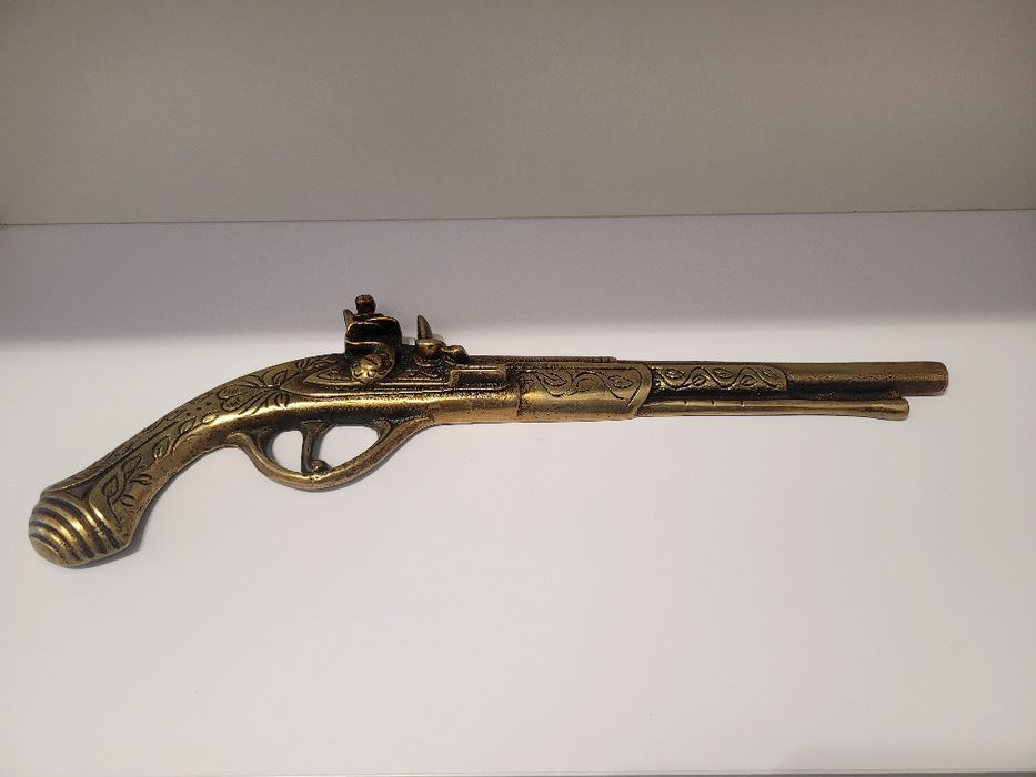 Vinrage dekoracyjny mosiężny element  – styl historyczny