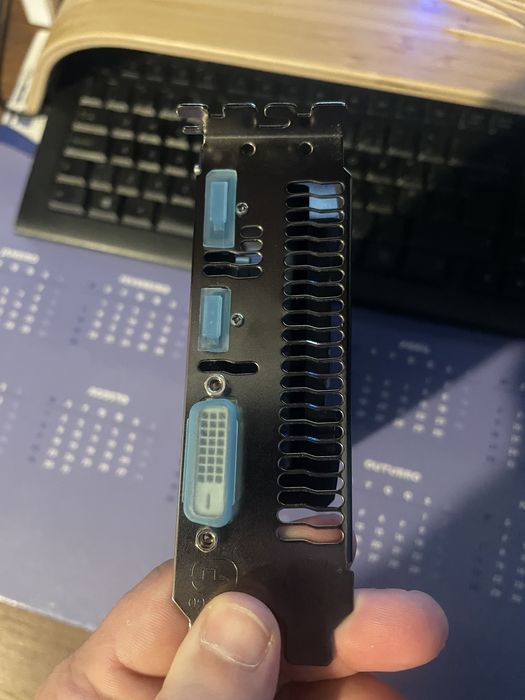 Placa gráfica Radeon RX 560 sapphire