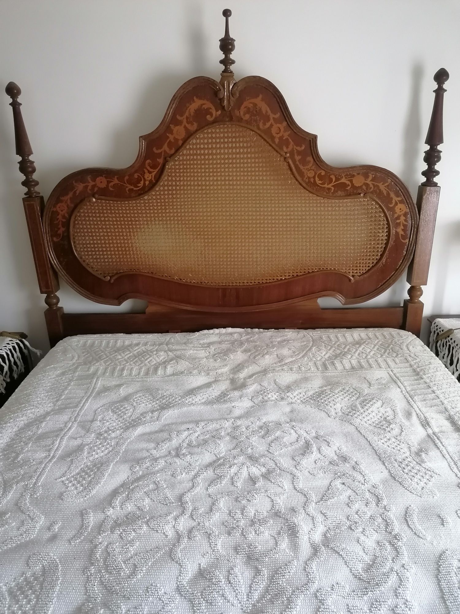 Mobília de quarto usada