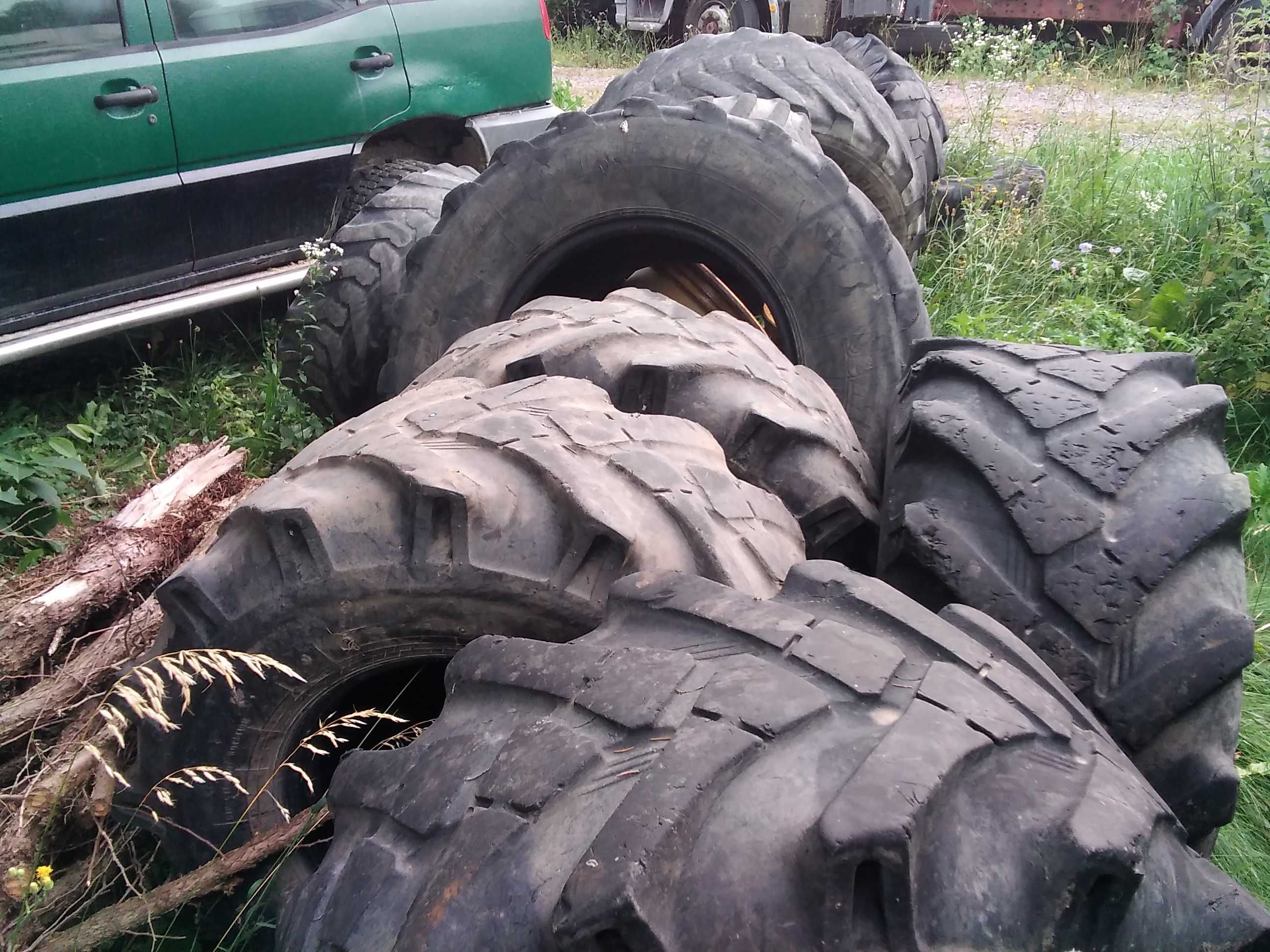 Opony 16,9R30 18R19,5 460/70R19,5 18,4R26 18,4R30 750R18 12,5R20 16R20