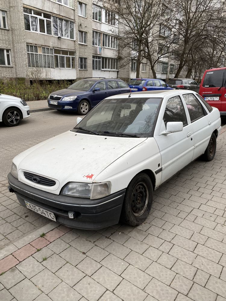 Ford escort 1.6 обмін на мотоцикл