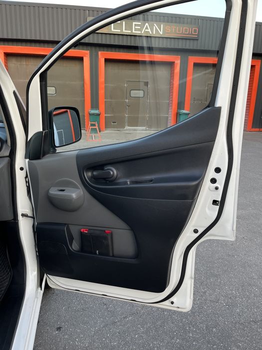 Продам бус Nissan nv200 1.5 dci