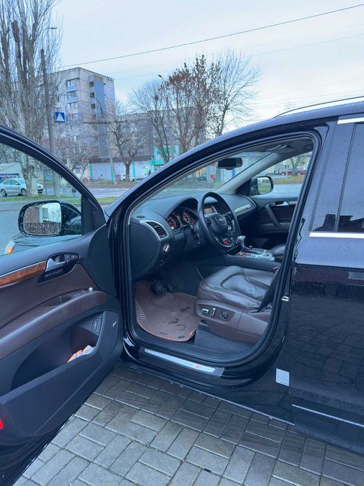 Audi Q7 Quattro  S-line Supercharged 2015 року 3.0 TFSI  (333к.с.)