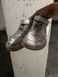 Tenis nike brancos tamanho 33