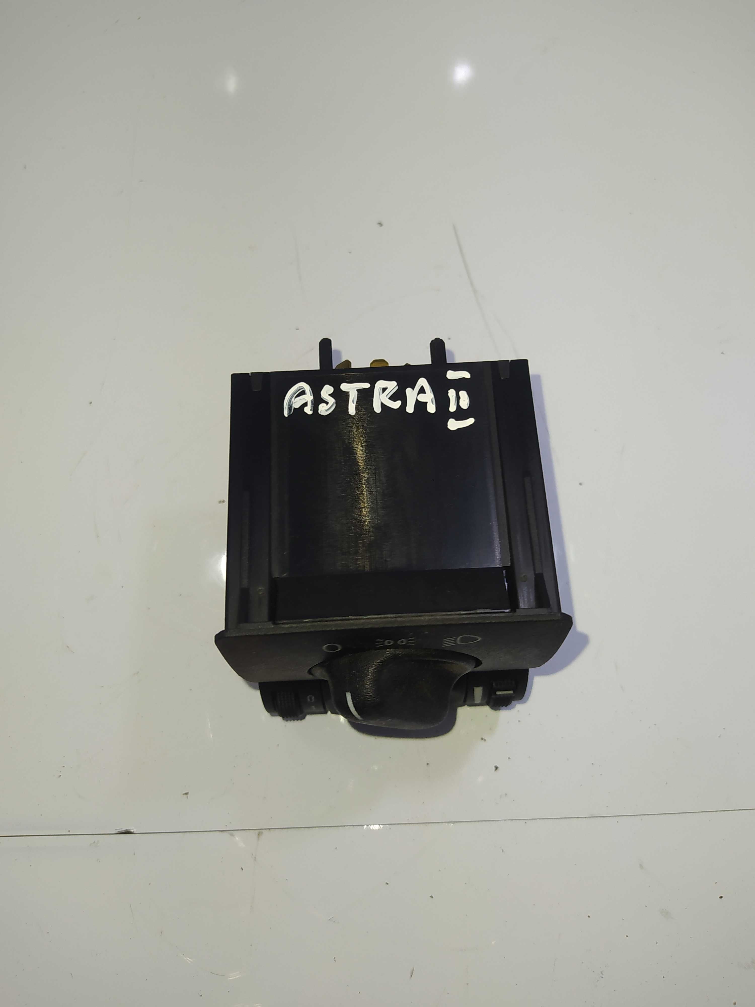 Przełącznik świateł ASTRA 2 G