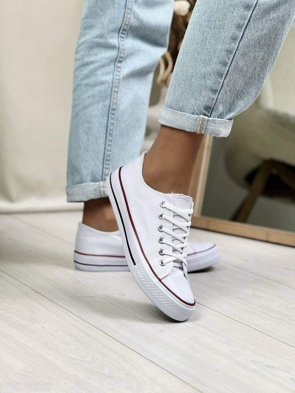 Женские кеды в стиле Converse