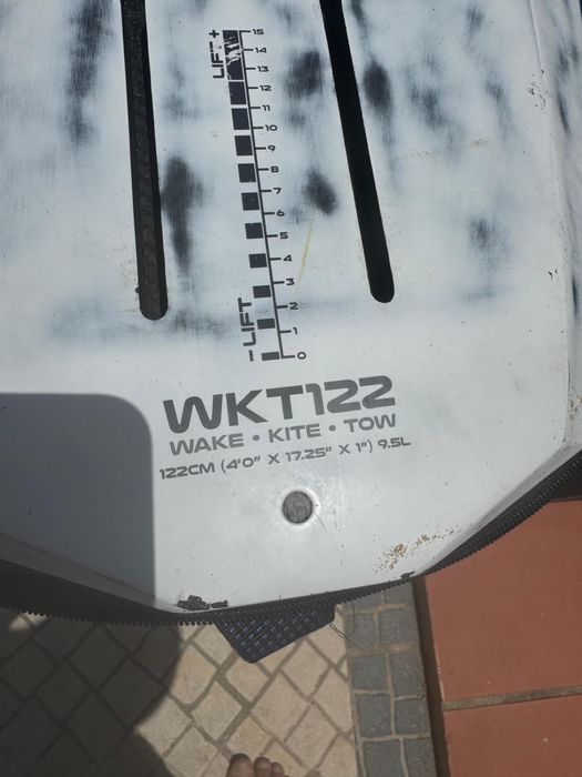 Prancha de Foil - Armstrong WKT 122, Excelente Oportunidade