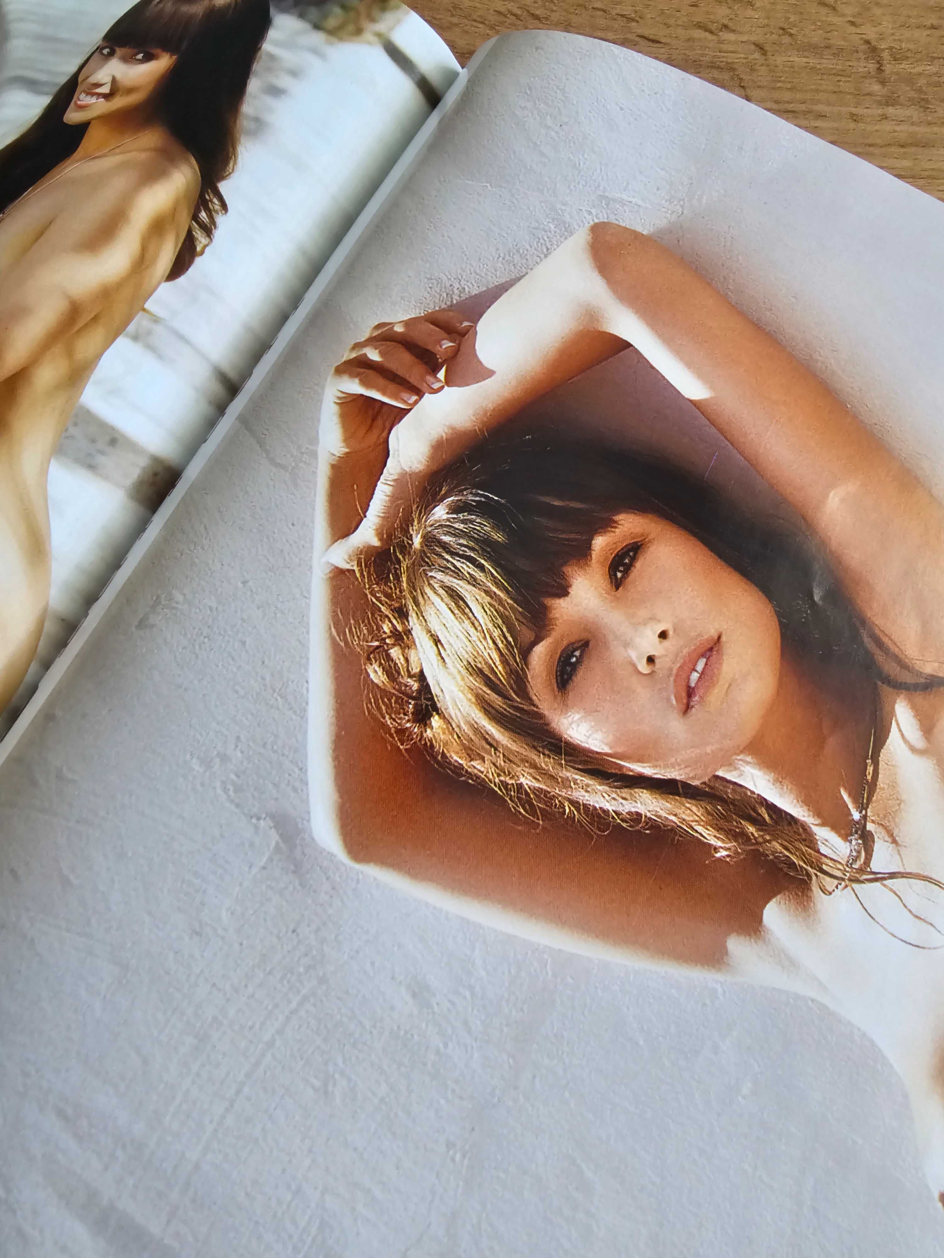Playboy 2/2011 - Luiza Hryniewicz, Melanie Meijer Leszek Miller