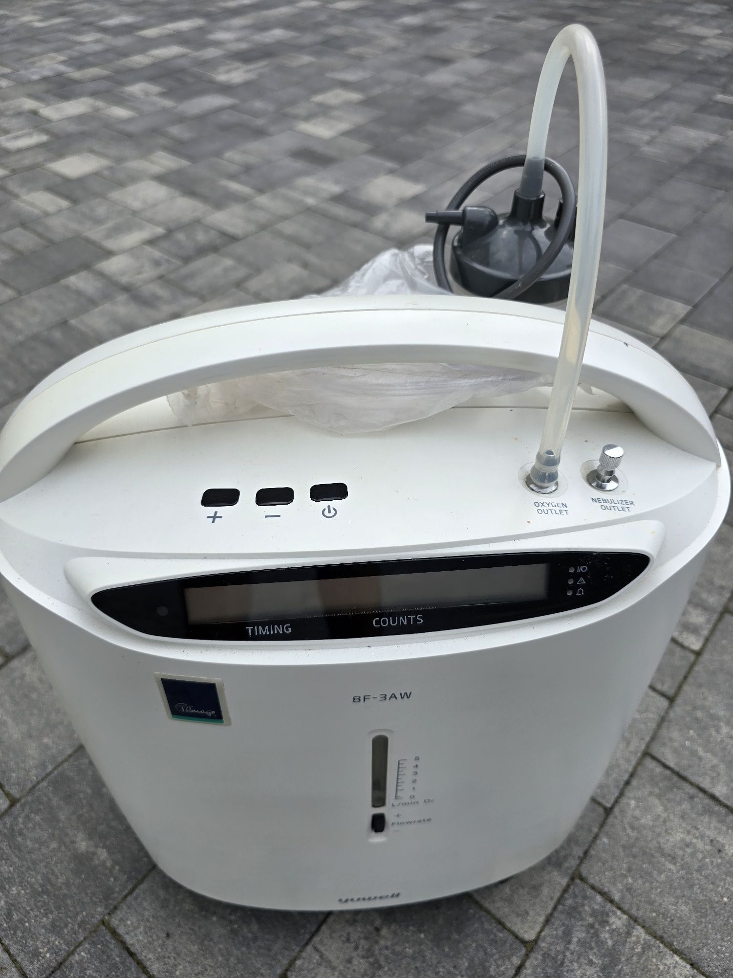 Koncentrator tlenu Yuwell 8F-3AW idealny stan
