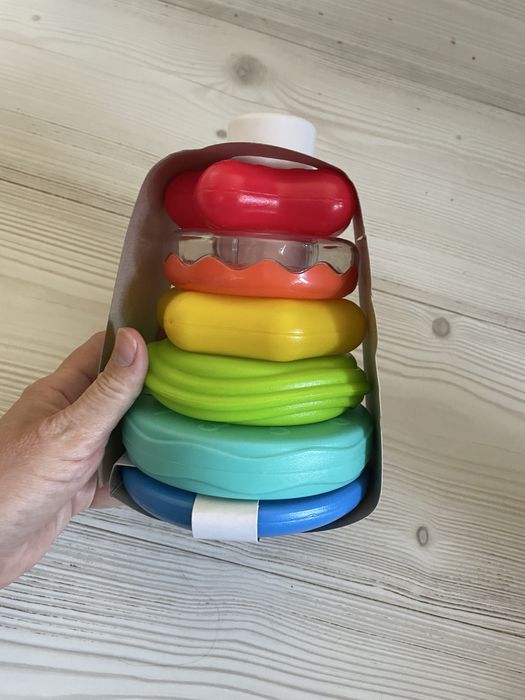 Пірамідка Smiki з брязкальцем