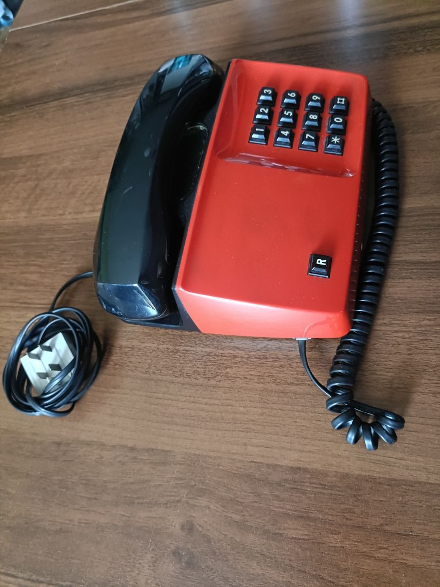 Telefon stacjonarny firmy Teli dobry stan