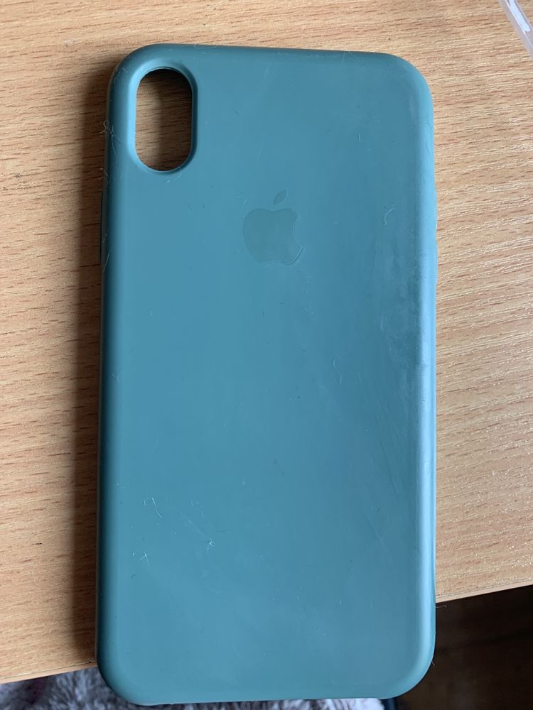 Чехлы на iPhone XR