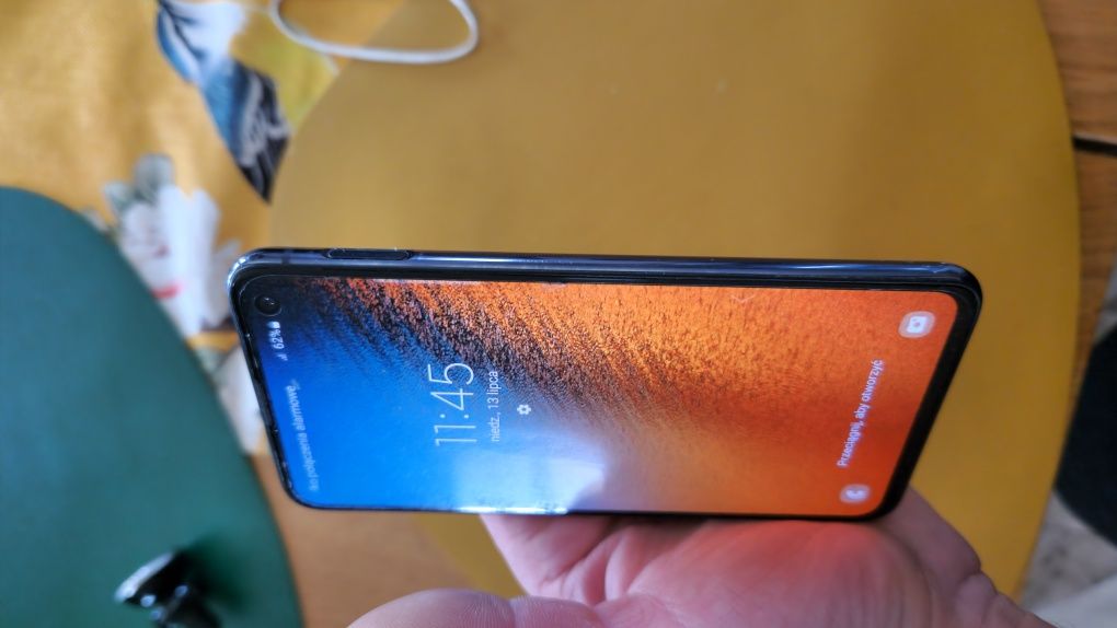 Samsung Galaxy s10e
