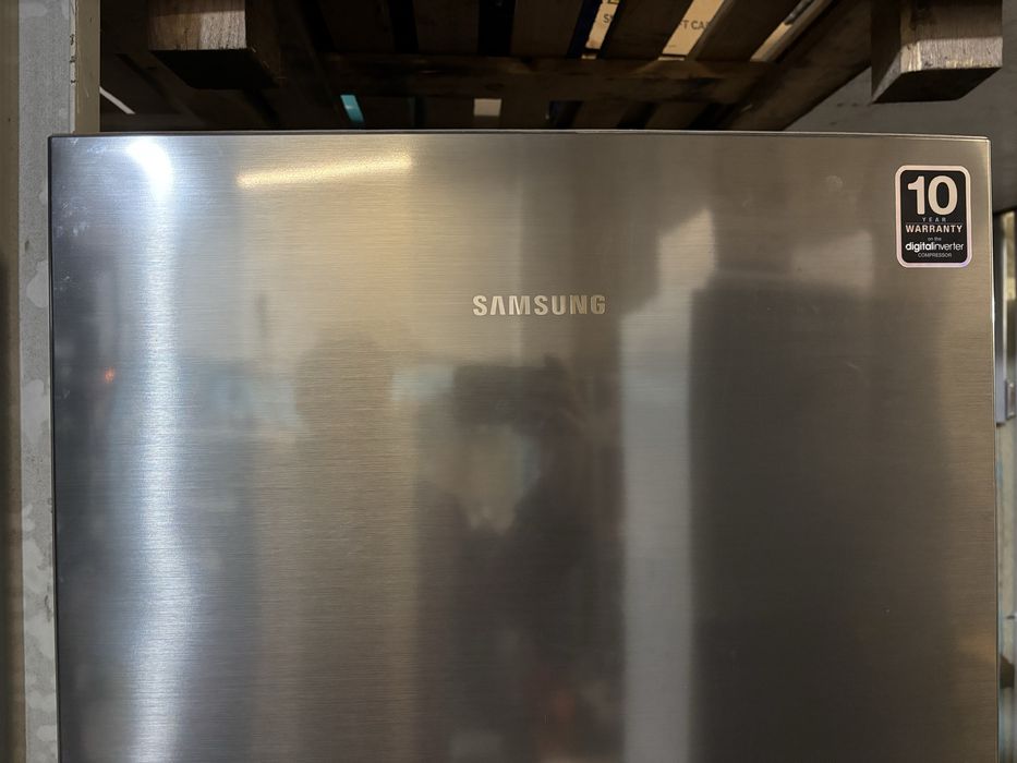 Холодильник Samsung invertor