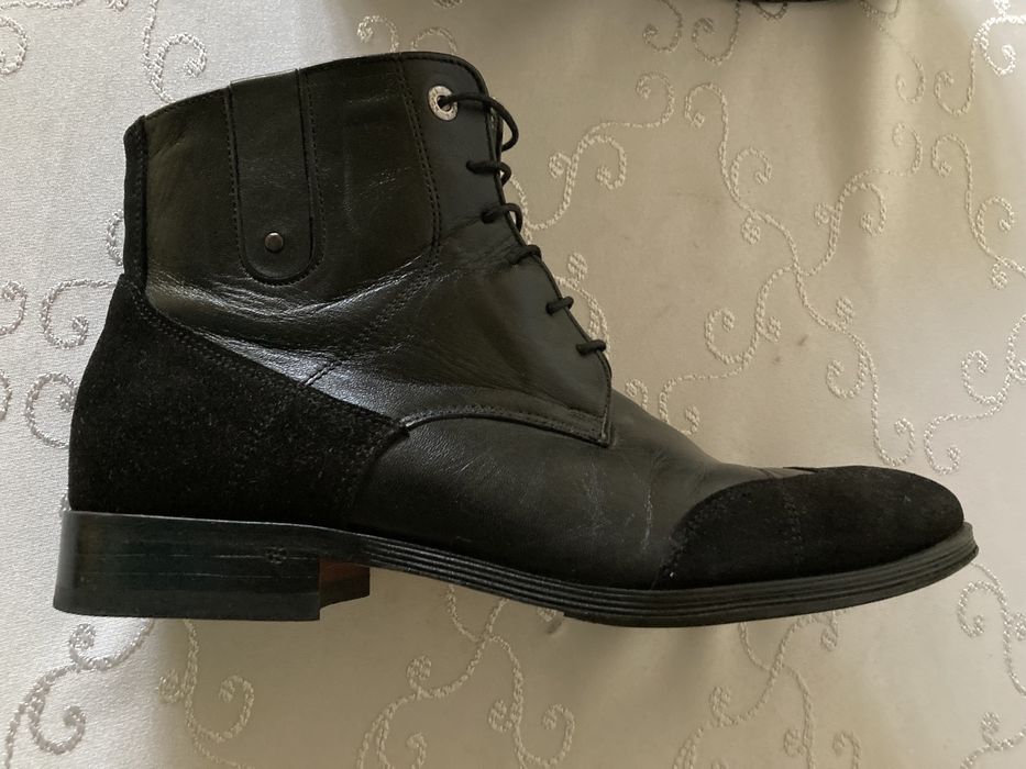Ekskluzywne buty z zamszowymi wszywkami