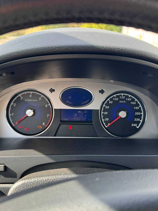 Geely Emgrand 7 (EC7) 2013