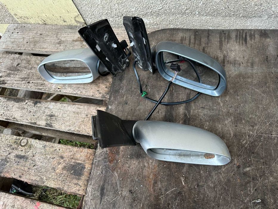 Дзеркало ліве праве Тауран VW Touran 2004-2010