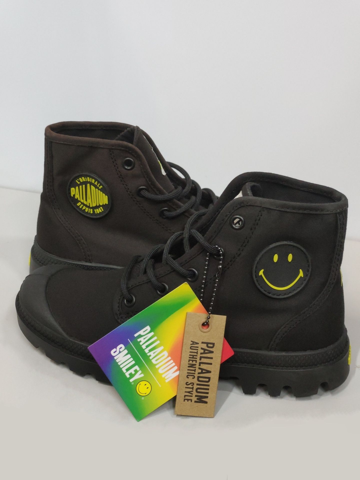 Buty za kostkę / Trampki – Palladium Pampa Hi Smiley Be Kind (36)