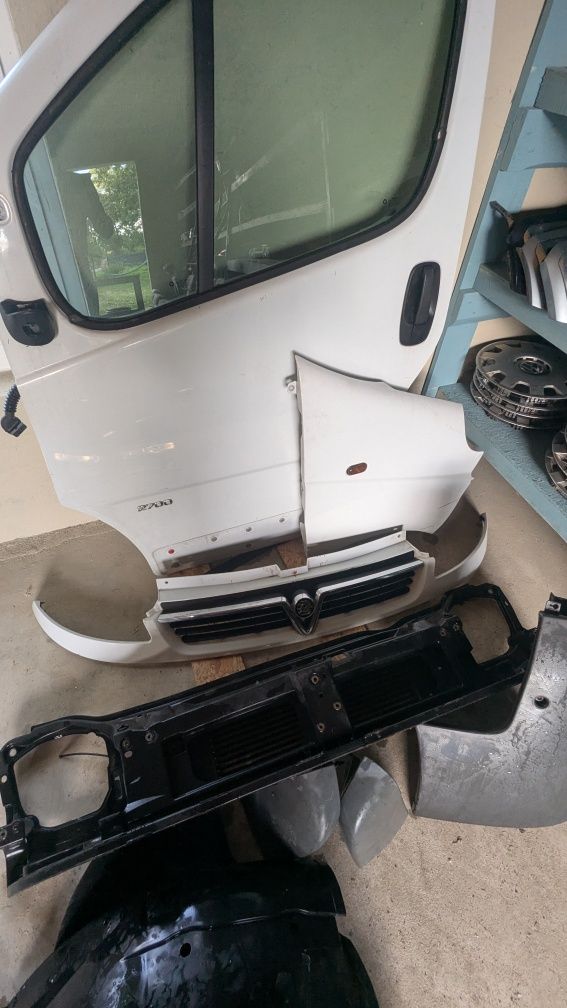 Крило. Розборка opel vivaro