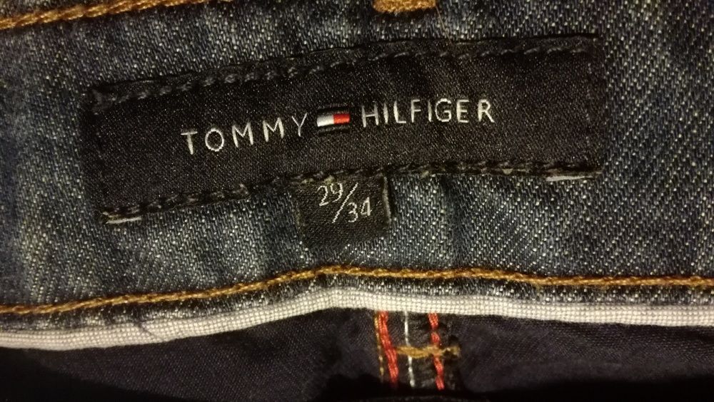 Spodnie jeansowe dżinsy TOMMY HILFIGER STRAIGHT FIT rozmiar 29 st.bdb