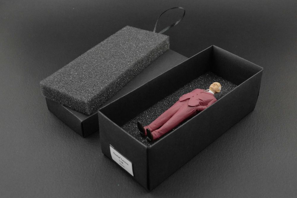 Gustaf Larson Figurka 1:18 Volvo PV36 BoS